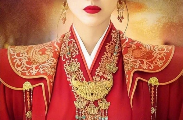 唐嫣《燕云台》新剧造型曝光，网友表示：这个皇后look太可了