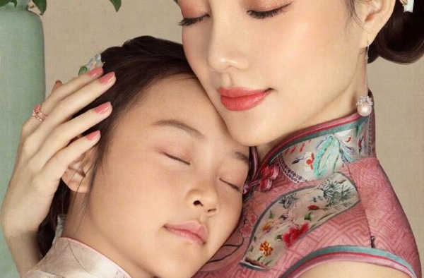 复制父母美貌的星二代，戚薇女儿不算什么，贝儿一家共用一张脸