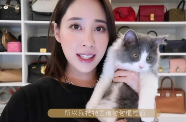 小S不许女儿做物质女否则就让跪祖先牌位前，打脸欧阳娜娜亲姐？