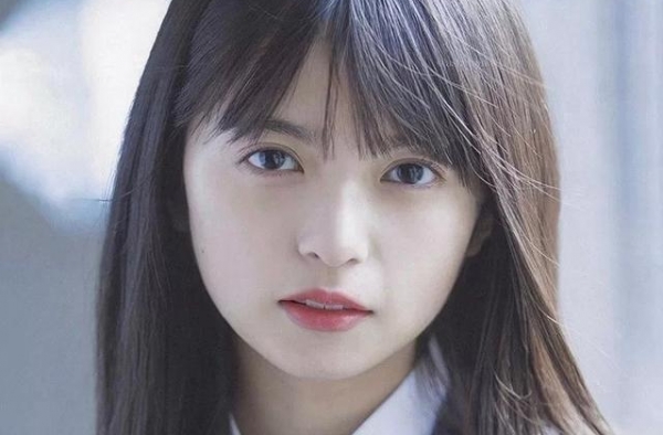 150“嫩模”长相太清秀，无奈气质过于强大，穿红和服依旧清纯