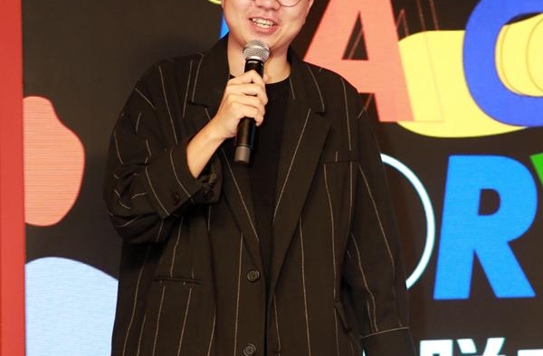 李诞加盟上海国际喜剧节，脱口秀将成上海文化名片？