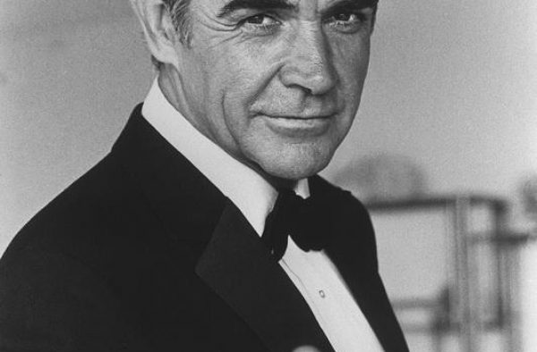 第一代“007”著名影星肖恩·康纳利在睡梦中去世