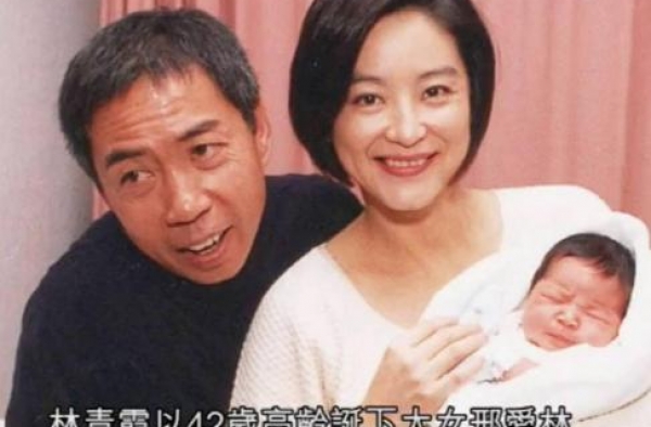 参观林青霞在香港的家，房子在闹市却过农家生活，户外有农场菜园