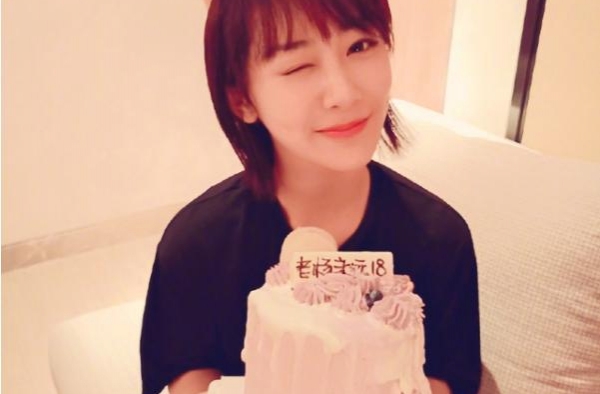 杨紫向张一山要生日祝福，他们不是恋人，却是最好的朋友