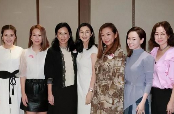 让前妻陪他白手起家，为霍启刚母亲抛妻弃子，朱玲玲的二婚老公