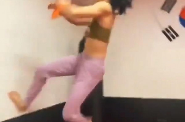 《生化危机》真人版重启电影 柔术女演员训练视频