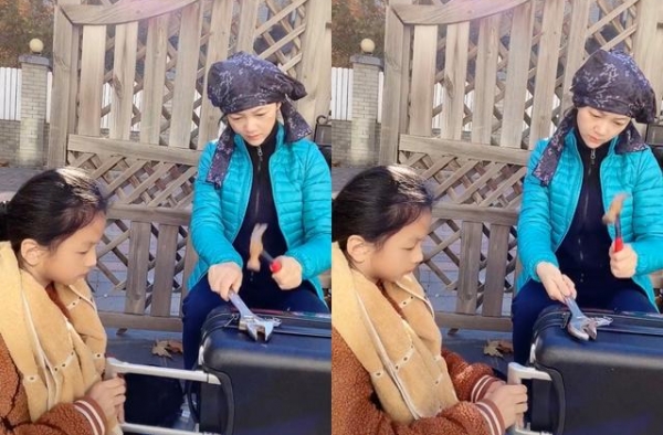 安徽卫视一姐周群女儿曝光，两人同框似姐妹花，网友：母女太不像