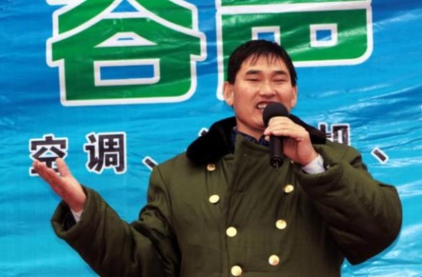 央视主持不再沉默，揭露朱之文家庭情况，网友：也挺可怜