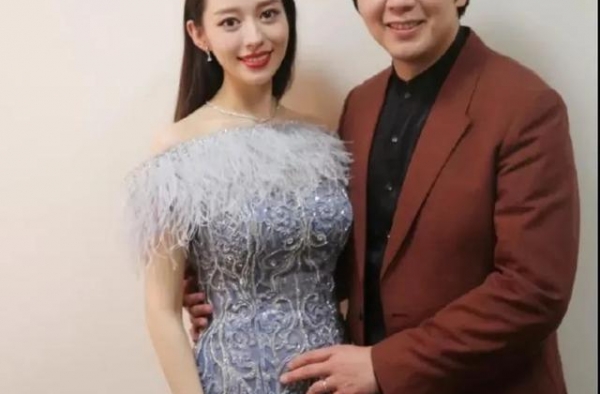 假恩爱真捞金，郎朗吉娜离“撕破脸”不远了？