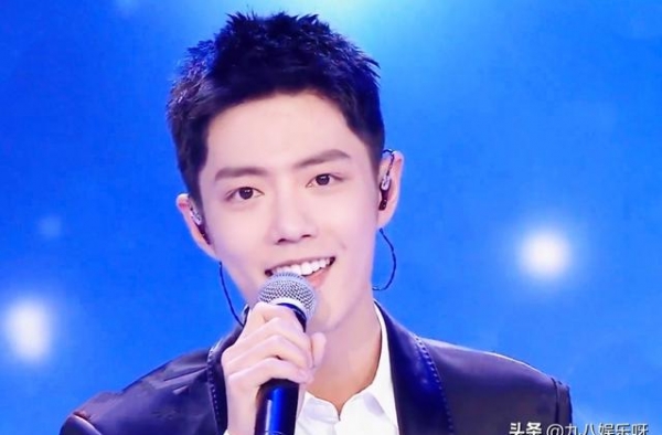 肖战频繁亮相央视，“职黑”装不懂，最后坑的是谁？