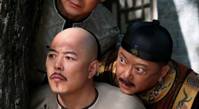王刚首次回应砸了价值2亿真品古董：没有砸错，官司胜诉