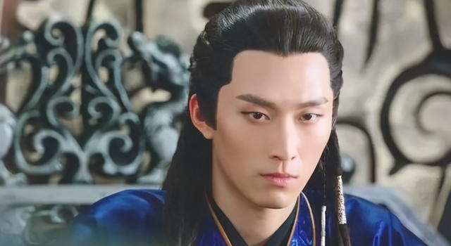 窦骁从理发师变成赌王女婿用20年，3任白富美女友，是进步阶梯