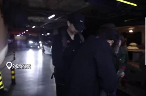 刘谦北京亿万豪宅！十米涂鸦长廊真气派，孩子在家肆意玩耍