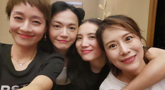 “惊鸿仙子”俞飞鸿，被问到“生理需求”时，贡献教科书级的回答
