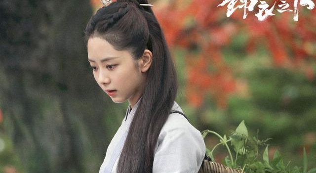 明星网络影响力榜刷新！唐嫣第三、谭松韵仅排第七，第一有点意外