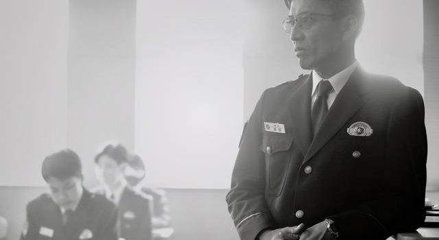 木村拓哉《教场2》杀青，风间教官收花，曾被鲜肉配角拖累重拍