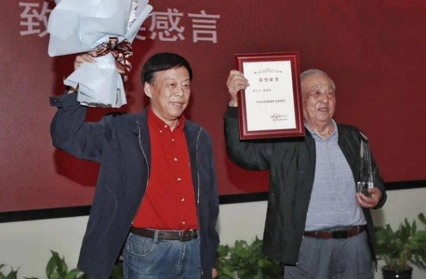 82岁江西作家荣获中国电影编剧终身成就奖