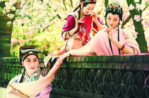 经典成为时尚 热爱定义潮流