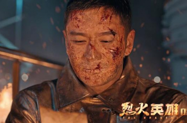 服还是不服？黄晓明成二封金鸡奖最佳男主角的第一人