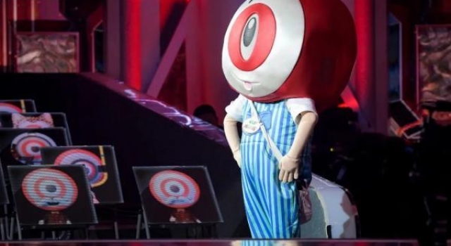 他非科班出身，因演技出众被周星驰赏识，出演《新喜剧之王》