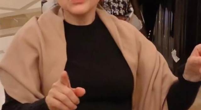 张靓颖母女住豪宅关系破冰！亲妈曾拒绝女婿进门，还曝闺女被小三