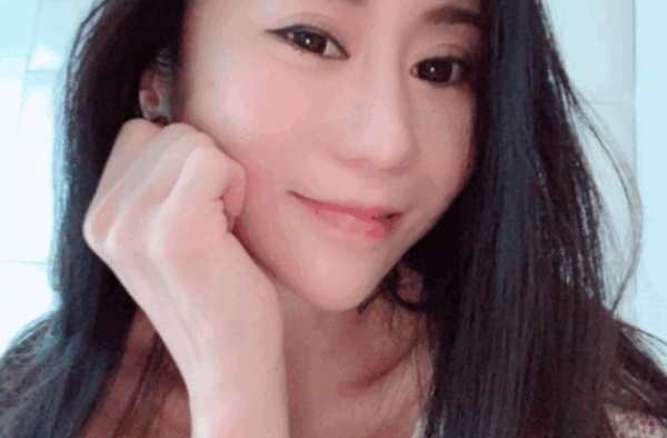 知名女星嫁入豪门13年，老公却先后有4段婚外恋