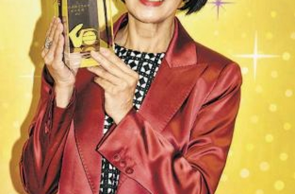 韩马利称被降薪也不离巢，为TVB效力40年，曾患重病性命危急