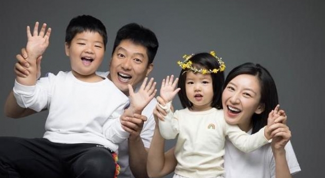 称导演在她身上撒气，不敢这么对林心如，唐一菲自曝新人时受欺负