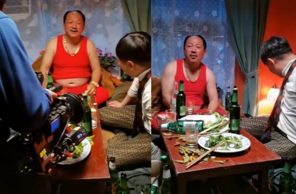 谢广坤拍戏喝多脸通红，撩衣露肚腩大金链抢镜，下酒菜就吃葱蘸酱
