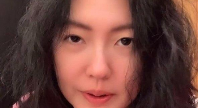 小S晒白发视频，直呼受够了染发，打算让其自由生长，终于服老了