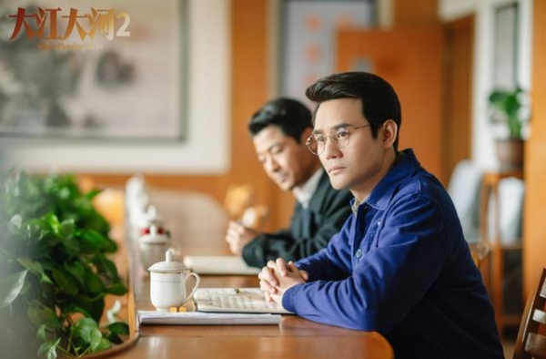 26岁入行，合作张艺兴被熟知的他，在《大江大河2》却无存在感