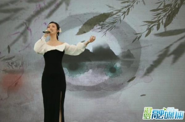 新年首日，听汨罗唱作歌手“乐缤灵”新作《深爱的白》