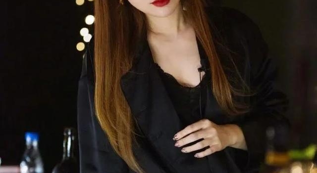 一个甩女友上综艺，一个去夜店撩妹，恋爱节目的男嘉宾都这么野？