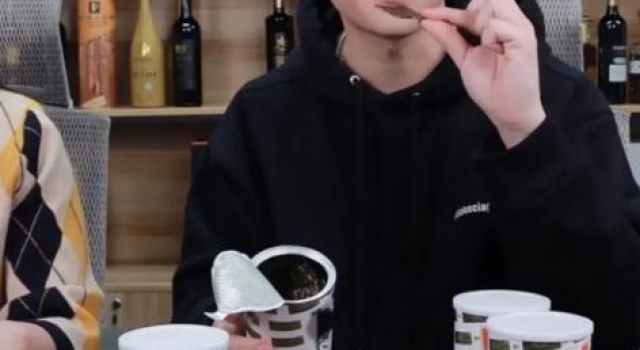 曹云金在郭德纲生日时直播带货，被嘲忘恩负义，一晚挣了33万？