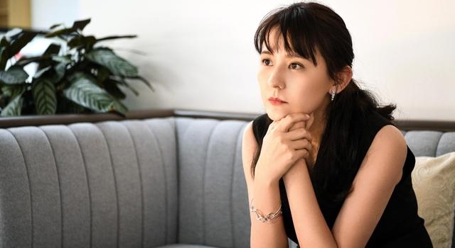 热依扎：水花不是神，成为母亲改变了我
