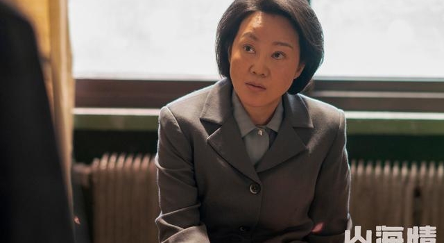 《山海情》演县长，闫妮：即兴戏喝真开水，被烫的跳起来