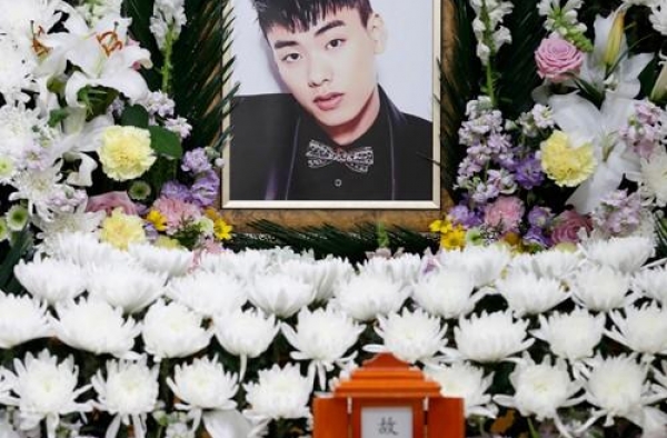 韩国警方宣布结束对歌手IRON死亡事件的调查