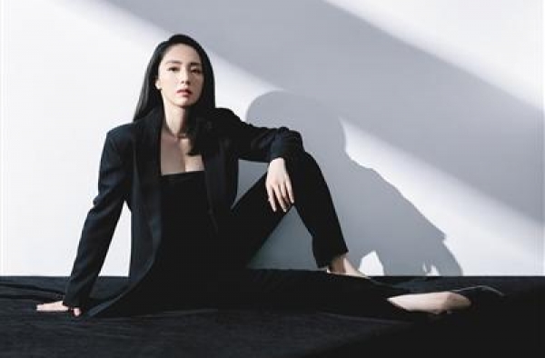 董璇：人只要还活着，就都不是事